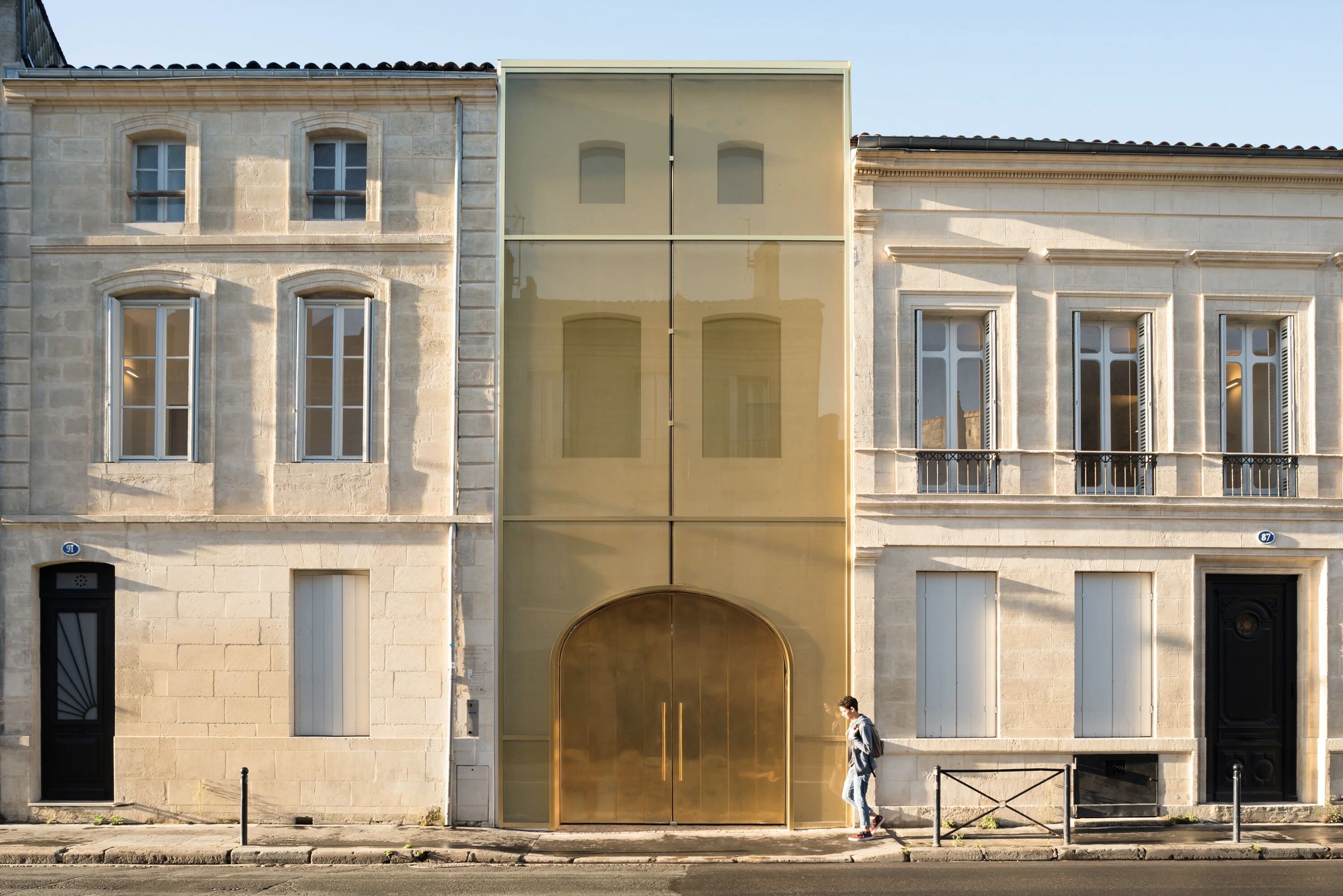 Façade de la résidence Jean Anouilh au 89, cours Aristide-Briand.