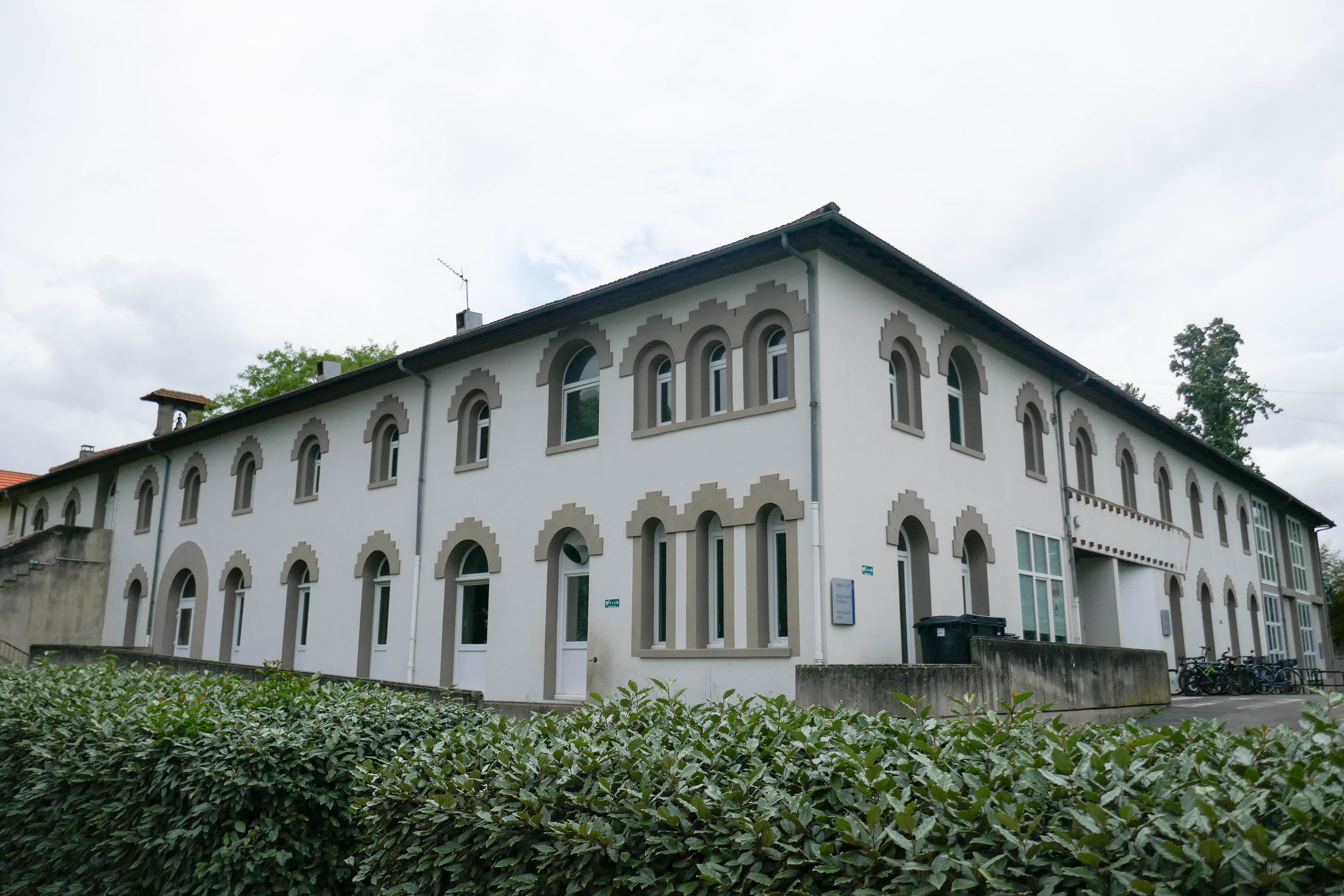 	 Façade principale du couvent