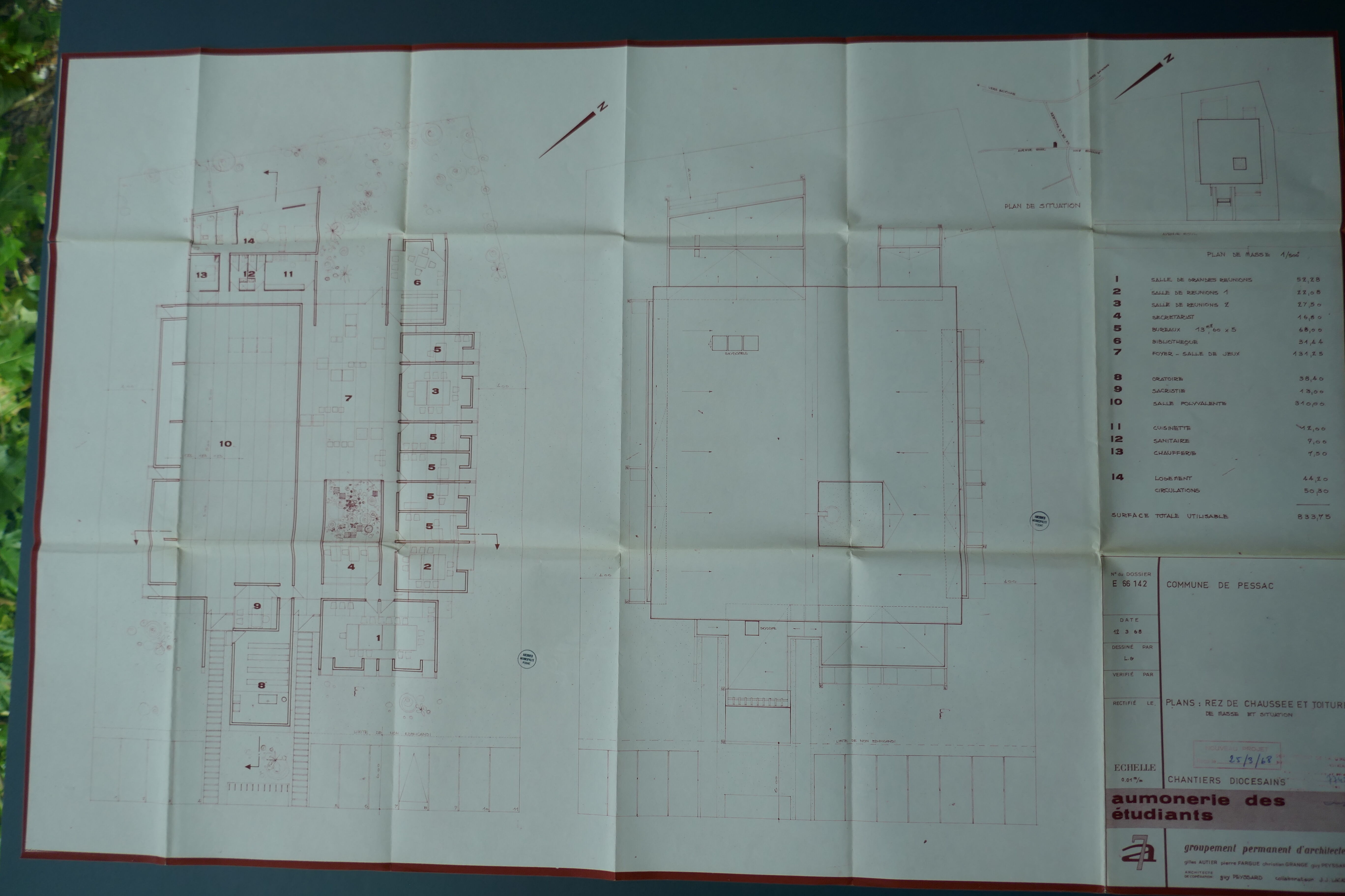 Plans de masse, de situation et des rez-de-chaussée et des toitures par l'agence GPA 7 en 1968.