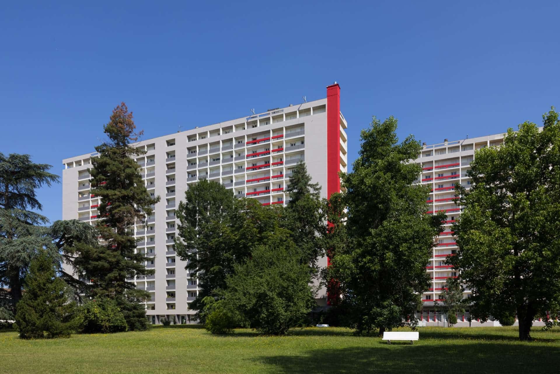 Les immeubles de la résidence Voltaire et leurs nouvelles couleurs, juin 2020.