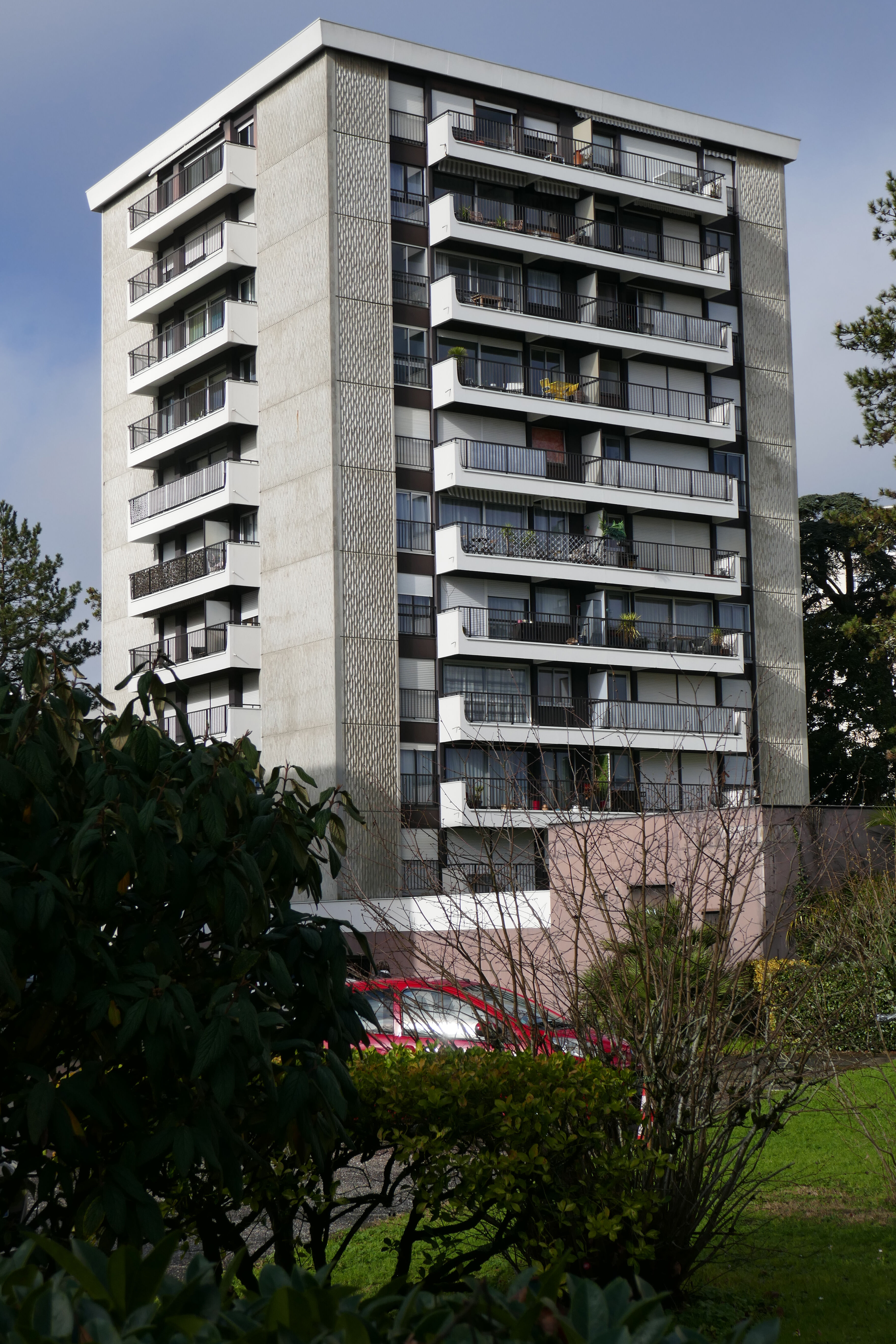 L'une des 3 tours de 10 étages.