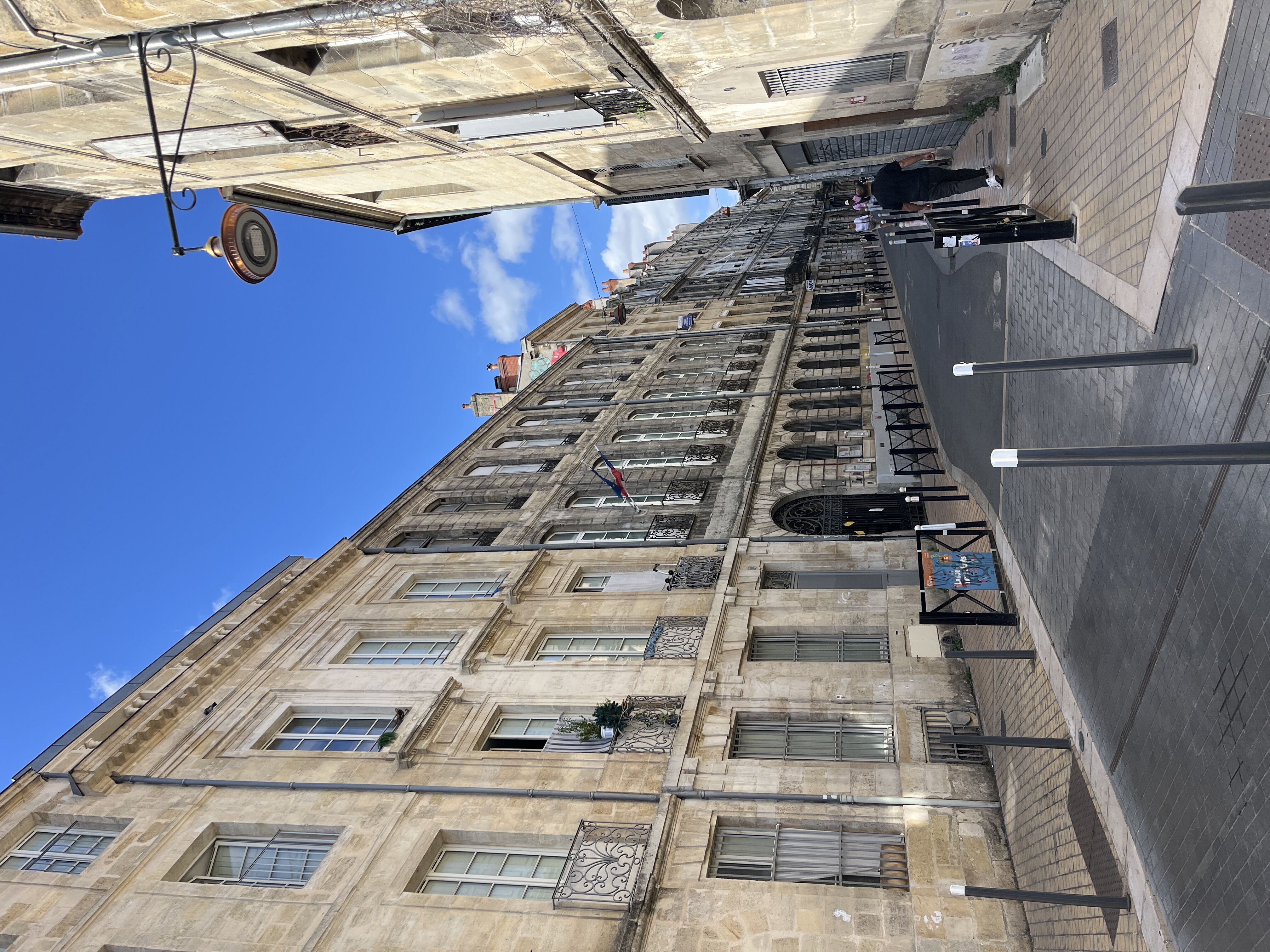 Façade principale rue des Menuts