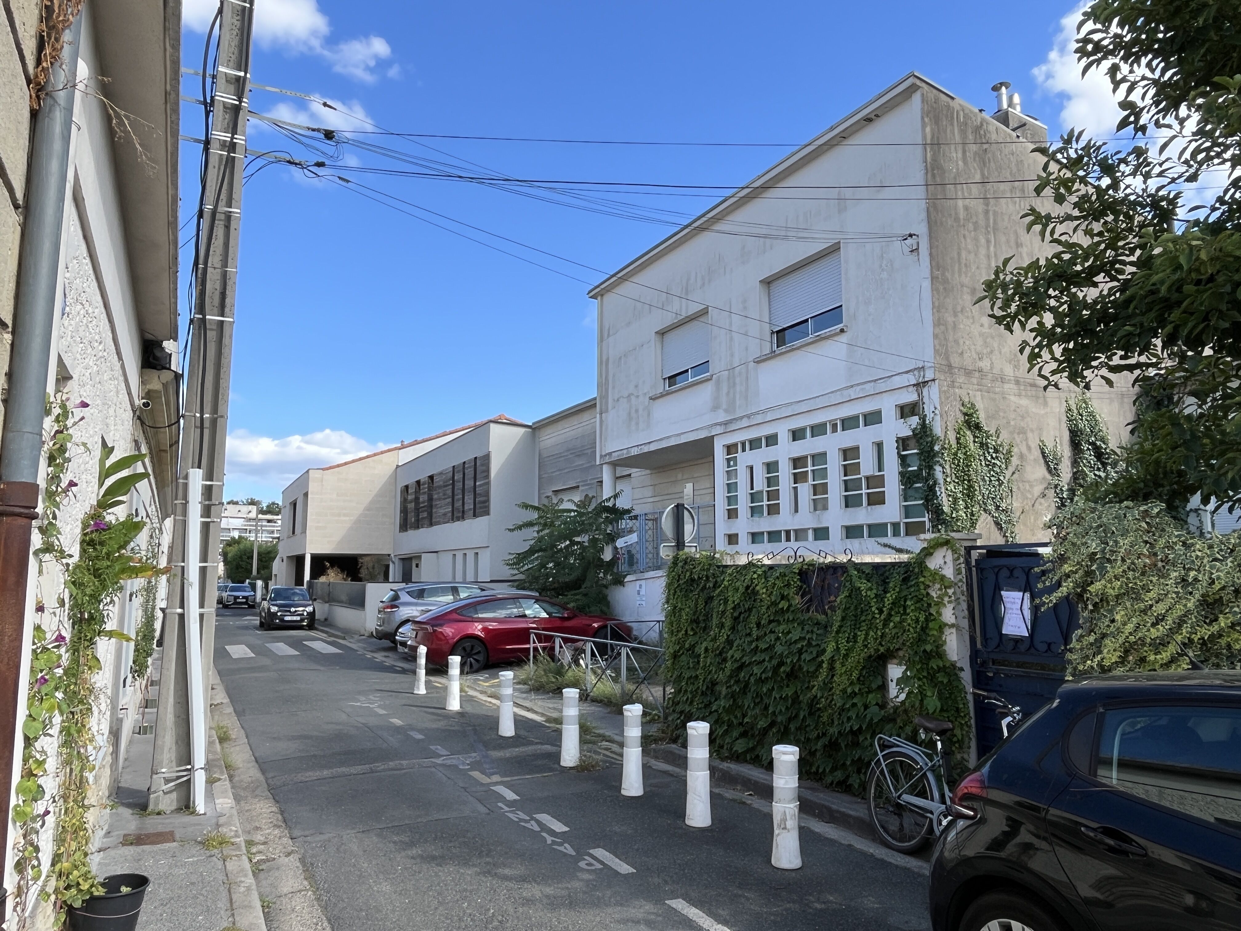 Façade principale de la crèche côté nord