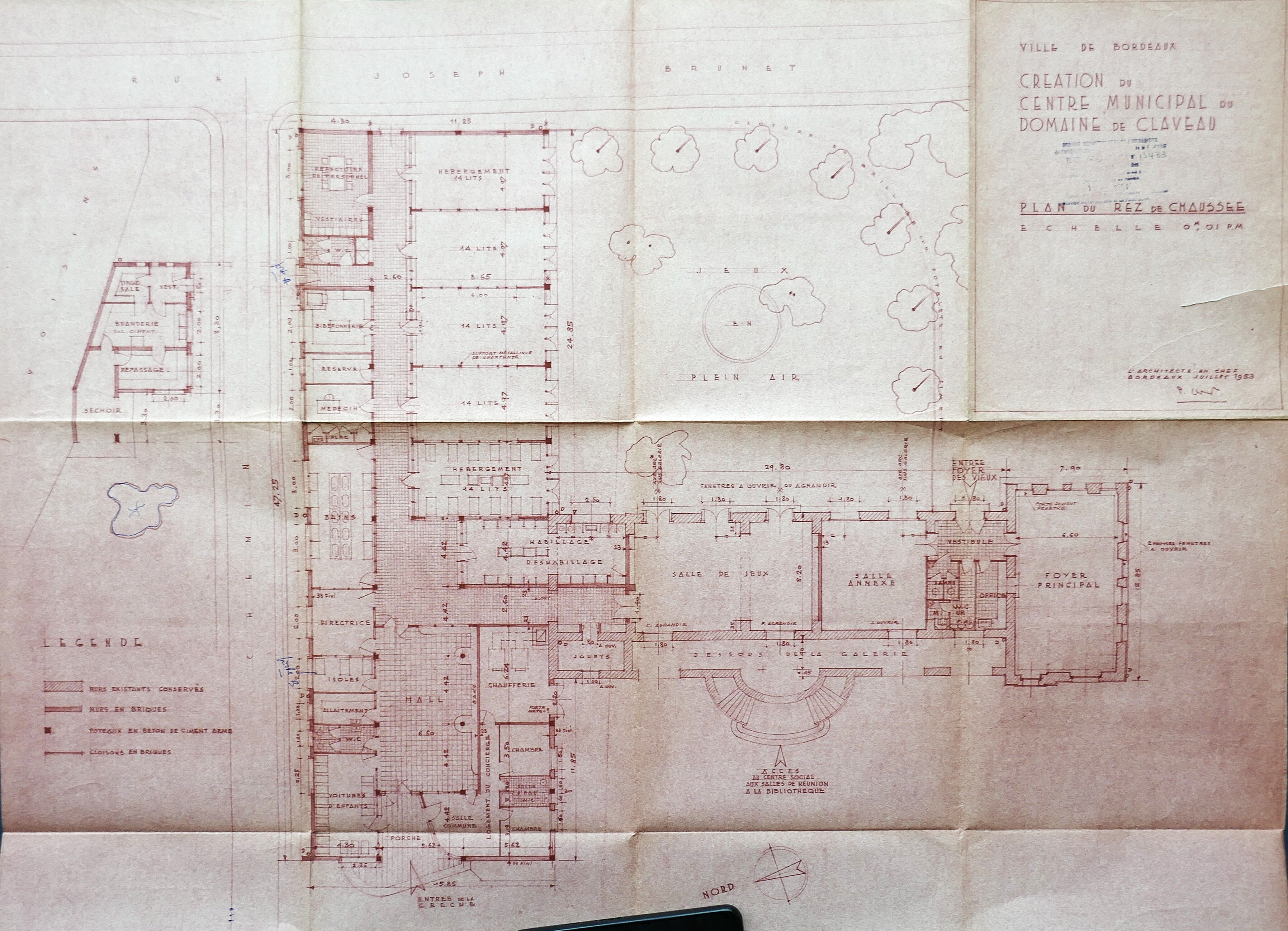Plan du rez-de-chaussée du centre municipal par l'architecte Paul Vollette, 1953.